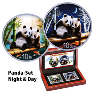 Neu*new*  2 x 30 g China 2026 - PANDA TAG & NACHT - NIGHT & DAY -Pandafamilie am Brunnen - Silber Farbe Color