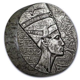 Angebot** 5 oz Tschad 2017 Antik - NOFRETETE / Queen Nefertiti - Silber antikfinish 3000 Francs